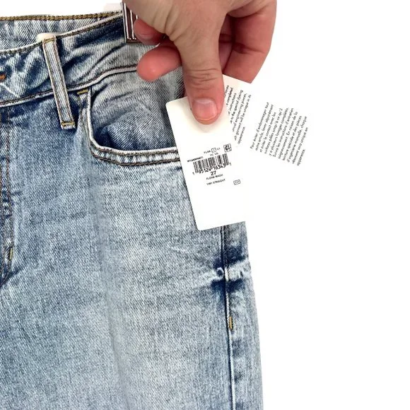 Guess 1981 Slim Straight Leg Jeans Women's 27 Acid Wash Light High Rise Mom NWT - Picture 4 of 8